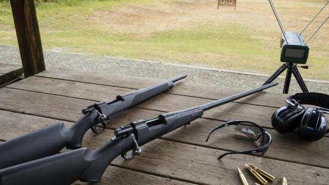 Porovnanie guľovníc .308 Winchester s krátkou a dlhou hlavňou na strelnici
