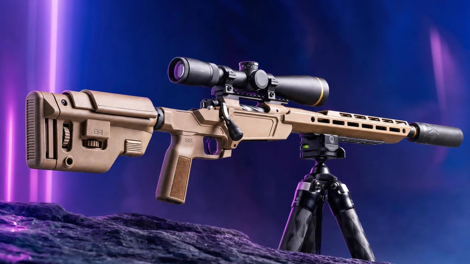Springfield Armory Model 2020 Heatseeker bez zásobníka v horskom teréne.
